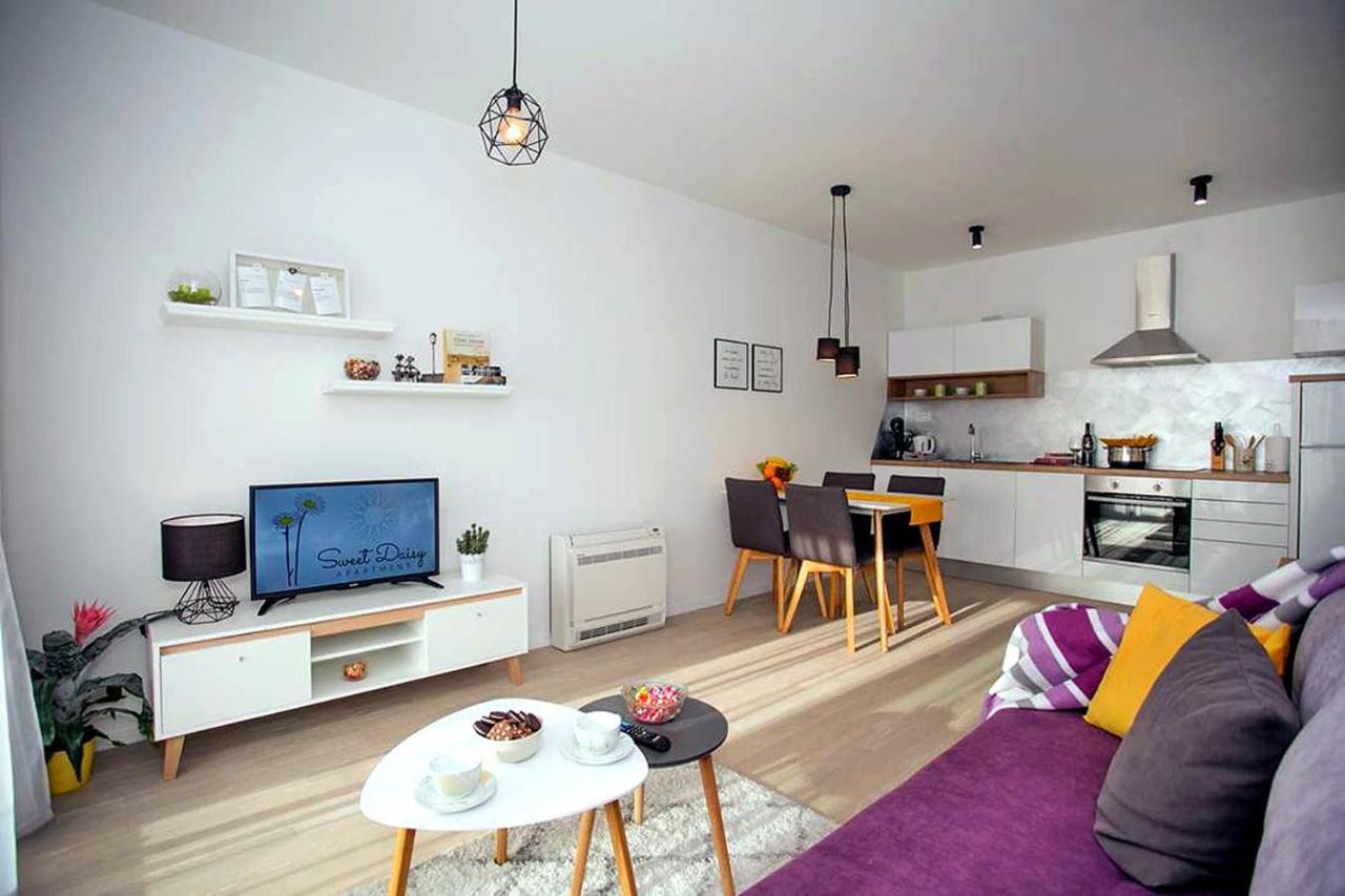 Apartment Sweet Daisy With Parking Zadar Zewnętrze zdjęcie